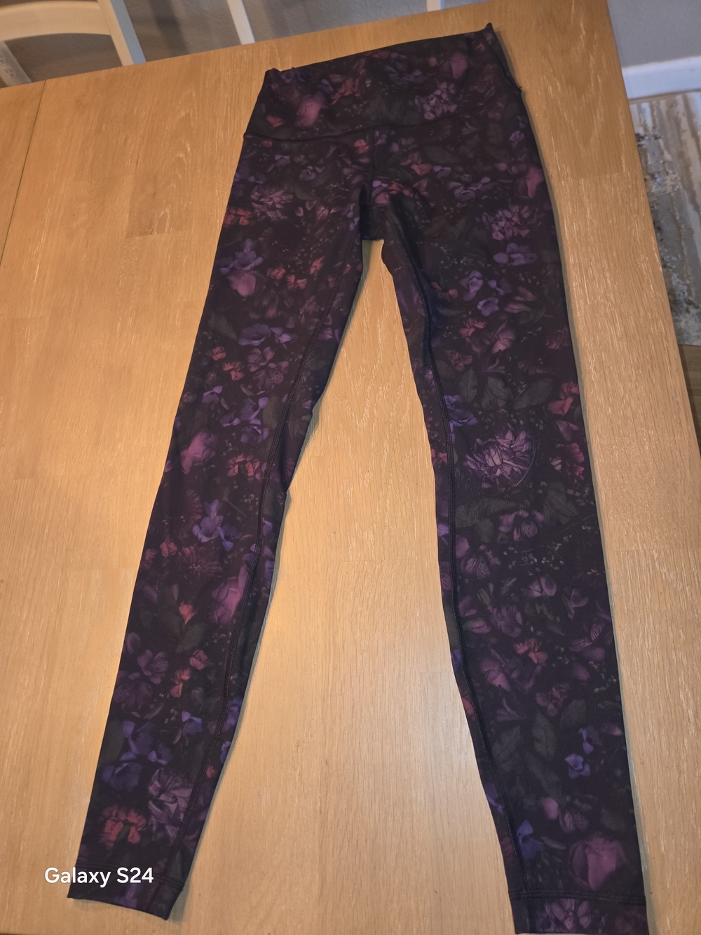 Floral Print Purple/Black Leggings Lululemon